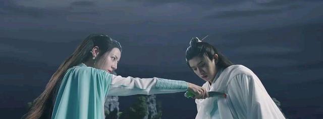 迪丽热巴|两部S+的古偶剧扑街了，双双5.8分的口碑，谁最应该背锅？