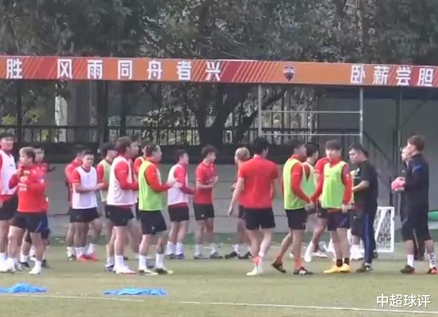 中甲|举世罕见！中甲保级队总经理：我们队有球员月薪为1千元左右！