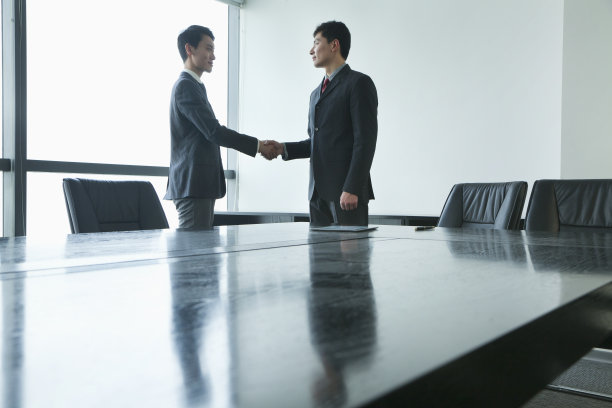 高校|人的一生要经历三次升职加薪的机会，每一次影响至关重要