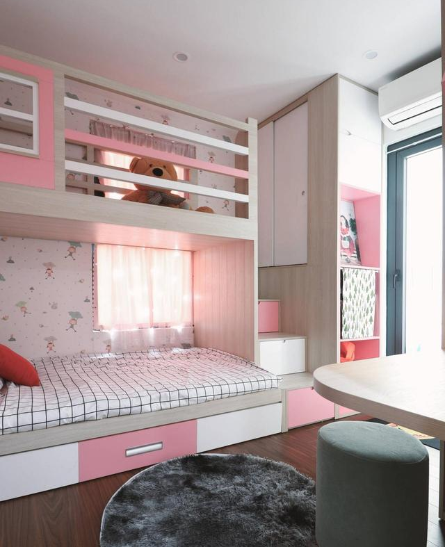 单亲妈妈的59㎡小家,带2个女儿居住,房子不大,布置得却很温馨