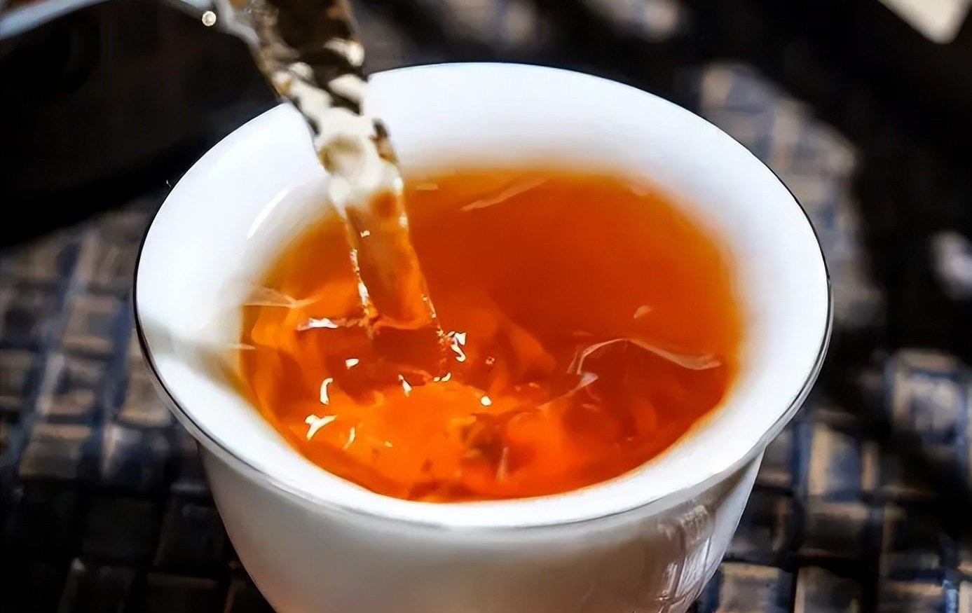 |泡茶直接倒开水?难怪不好喝!学会3招,不管泡啥茶都甘醇好喝