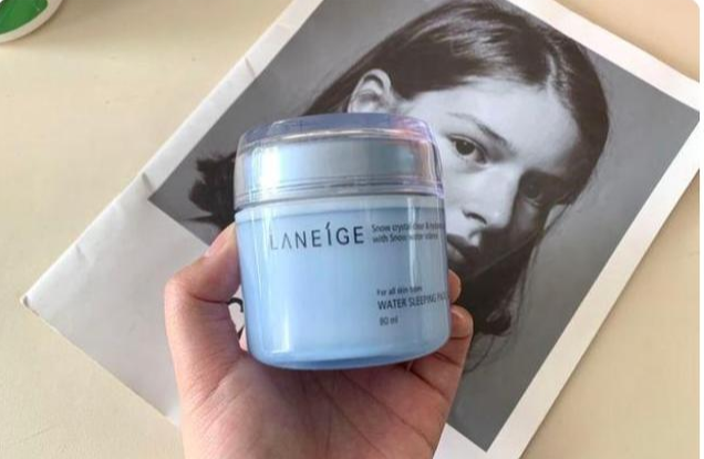 护肤品 你买过最贵的并且一直会回购的护肤品有哪些？