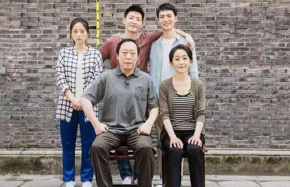 苏大强|为什么《都挺好》让人“很不好”？三个女人用三段龌龊婚姻告诉你