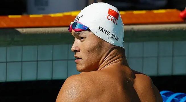 孙杨|孙杨认证被取消！正式卸任中国游泳队队长，冲击奥运会成笑谈
