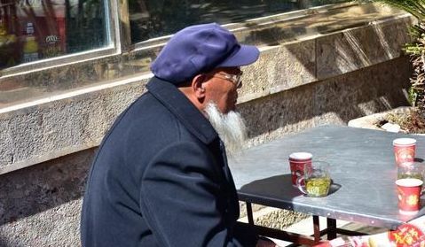 安徽72岁张大爷,每天晚饭坚持喝2两酒,后来身体咋样了