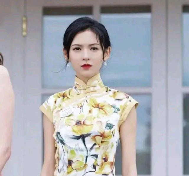 张予曦|素颜又黑又瘦,上镜却很好看,这一点不得不佩服张予曦!