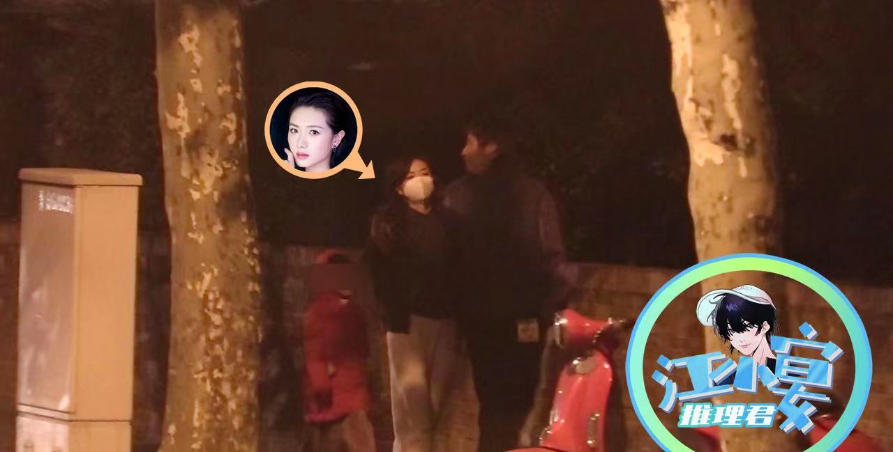 万茜|万茜一家三口罕同框！夫妻俩当街相拥满脸幸福，5岁女儿似小大人