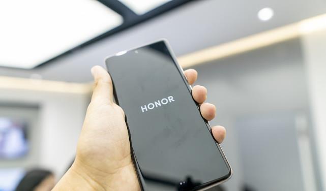 曲面屏|平民曲面屏手機推薦 小米 Realme驍龍870成主導 榮耀50勝在顏值