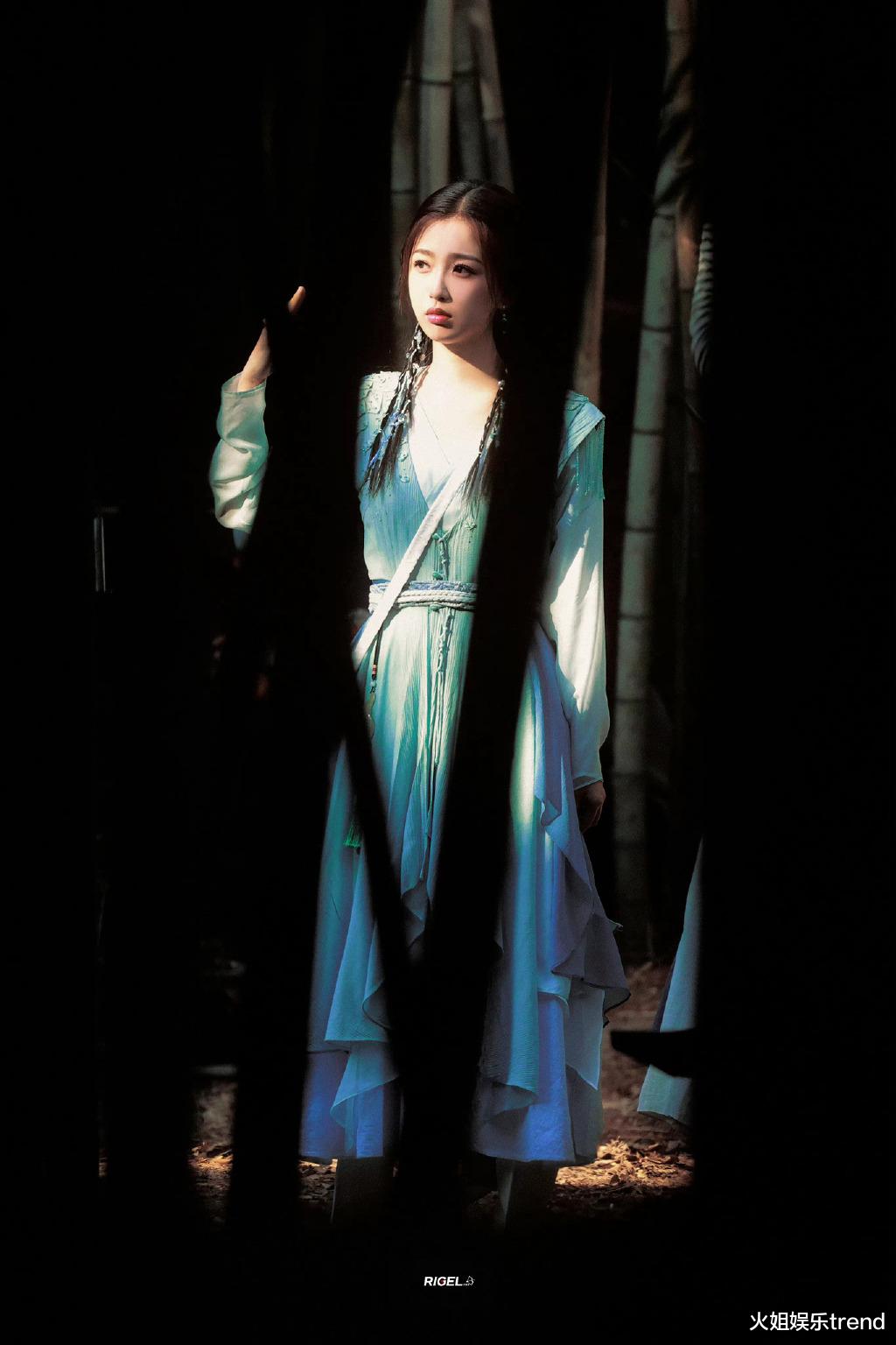 虞书欣|虞书欣仙剑六祈今朝造型释出，网友：破布造型还得看刘亦菲安以轩