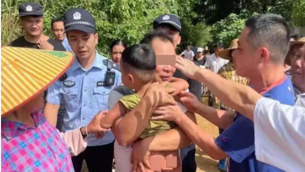 “给50万就放人？刑拘！”广西梧州，一名3岁男童走失，当地公安局派出200多名警力进行搜寻