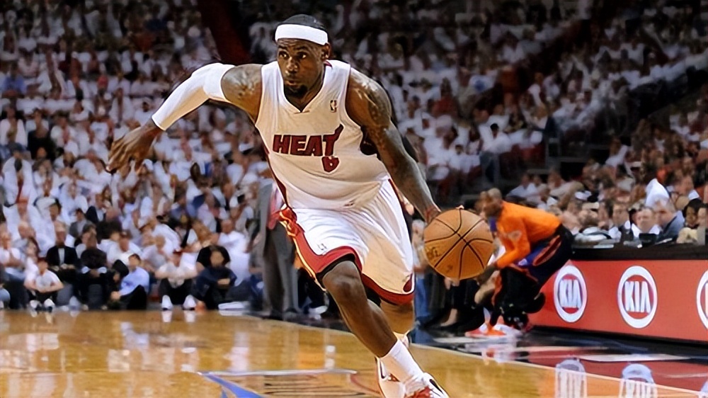 巴塞罗那|奇了个怪！詹姆斯那么伟大，为何球迷和NBA都没承认他的王朝？