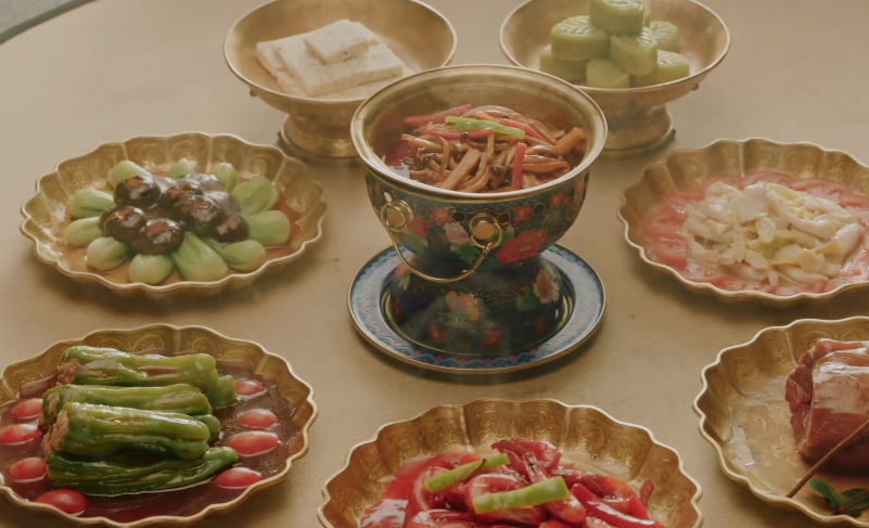 于正|更新3集,豆瓣好评一片,全程刷屏,笑出腹肌,于正新剧凭什么?