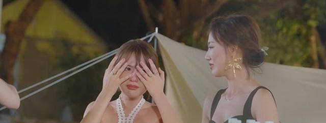 方彬涵|方彬涵再看《心动4》告白场面泪崩,只字不提Simon让人心寒