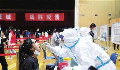 安徽某女生核酸为“阳性”,违反校规没有安分守己,行踪引愤怒