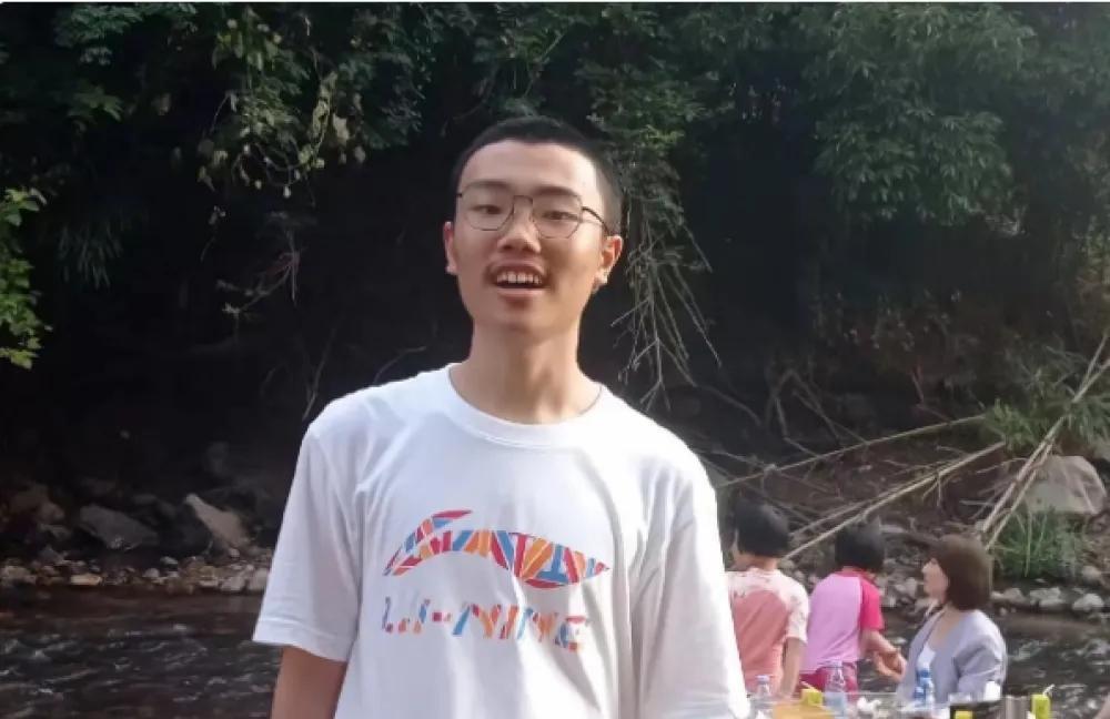 为何致远中学外面的监控没有拍到胡鑫宇,是因为有一个特别的原因
