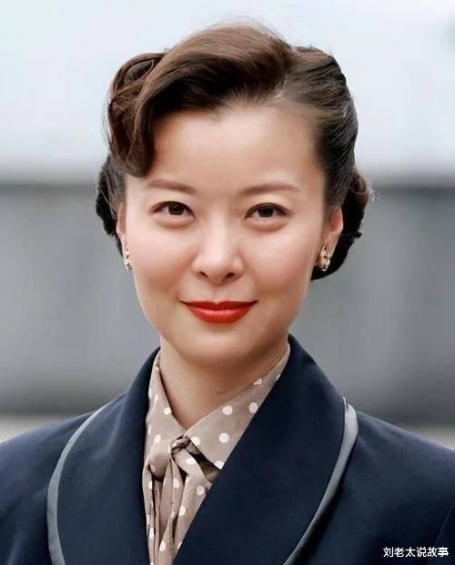 柯蓝|著名女星柯蓝：本姑娘49岁仍单身未婚，但并不是因为不懂爱情