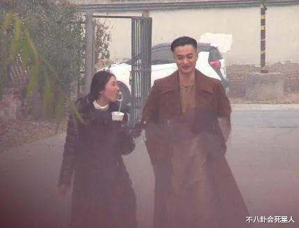 周一围|这6位明星婚后的行为真放肆，结了婚还没有分寸感