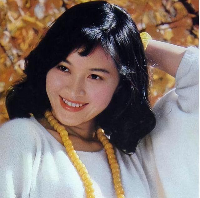 屠洪刚儿子屠芮葆:9岁母亲离世,18岁遭父亲白眼,继母才是我家人