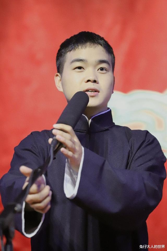 尚筱菊|德云社尚筱菊被文章“秒粉”，引发粉丝热议，岳云鹏徒弟值得期待