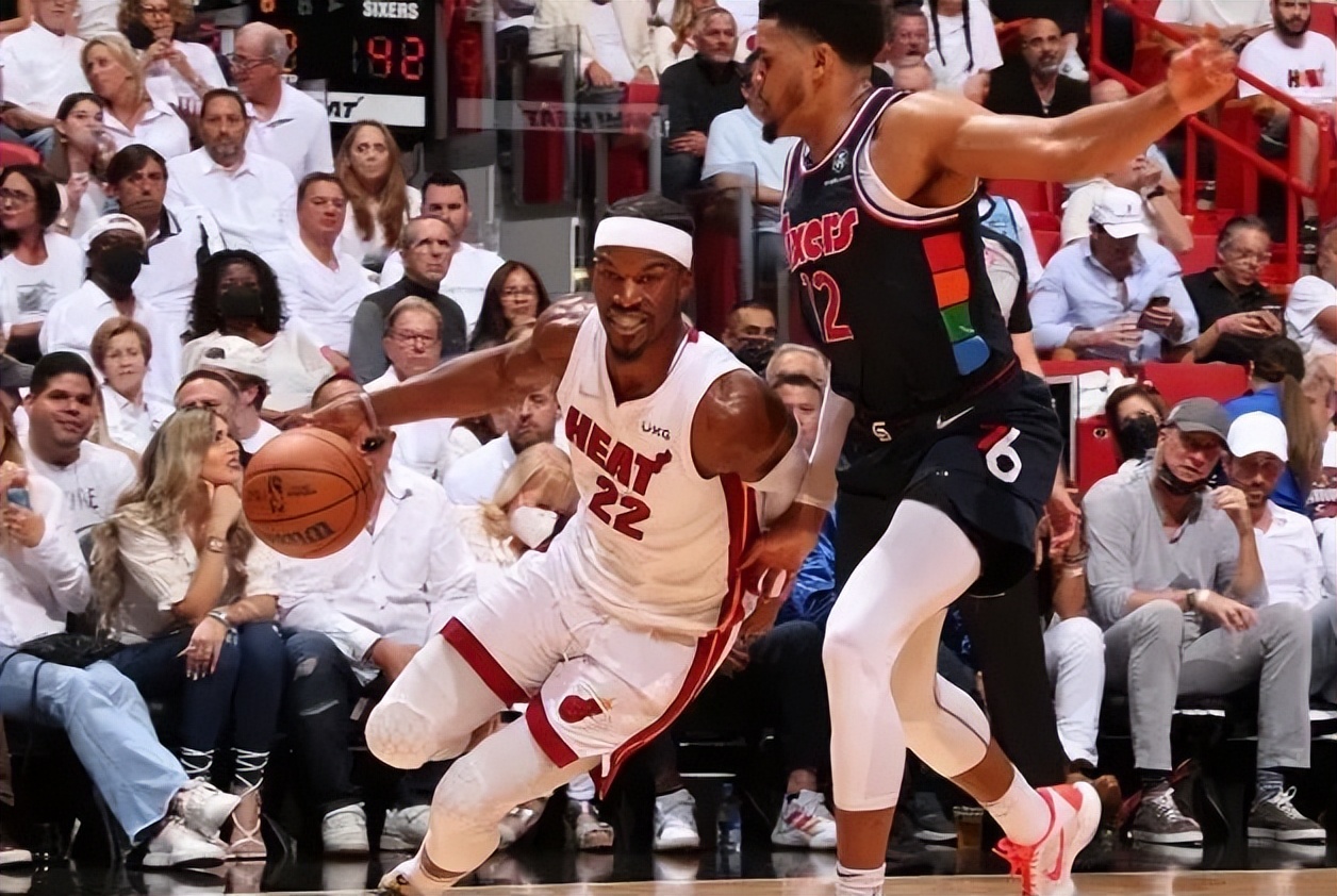 温格|热火2-0费城！巴特勒打破队史纪录 赛后温情一幕：拥抱韦德有说有笑