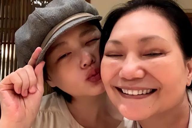 张韶涵|汪小菲晒大S生活开销:每月花销上百万,几条裙子花掉18万