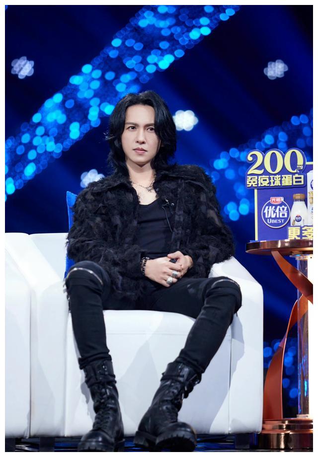 张淇|《我们的歌4》首播收视夺冠,张淇以“新声”探索音乐全新可能