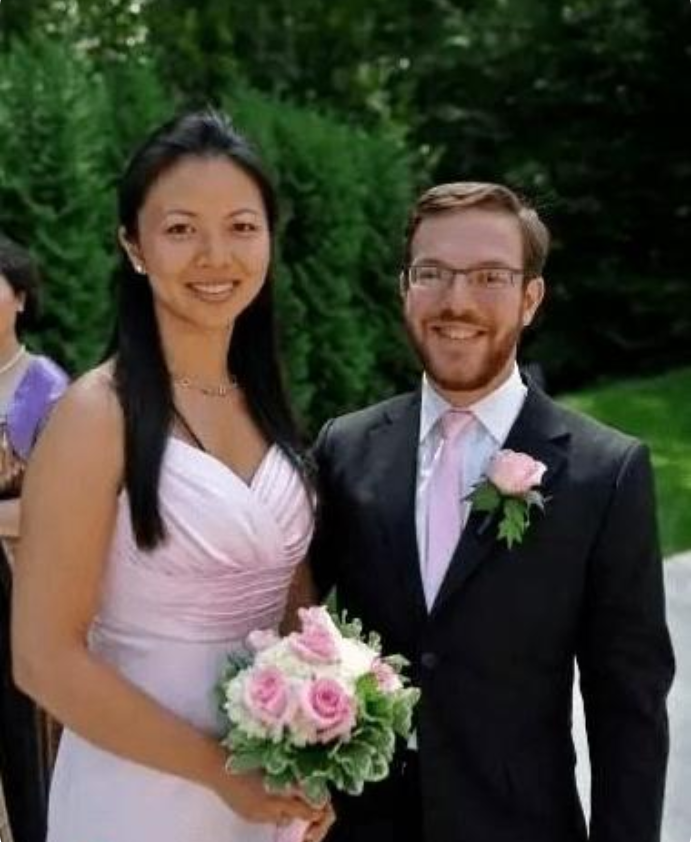 继父|22年后再看哈佛女孩刘亦婷，曾经有多受人追捧，如今争议就有多大