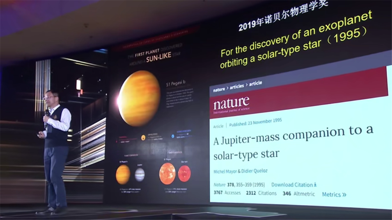 NASA火星新发现！岩石间出现“意想不到”的物体，闪亮效果明显