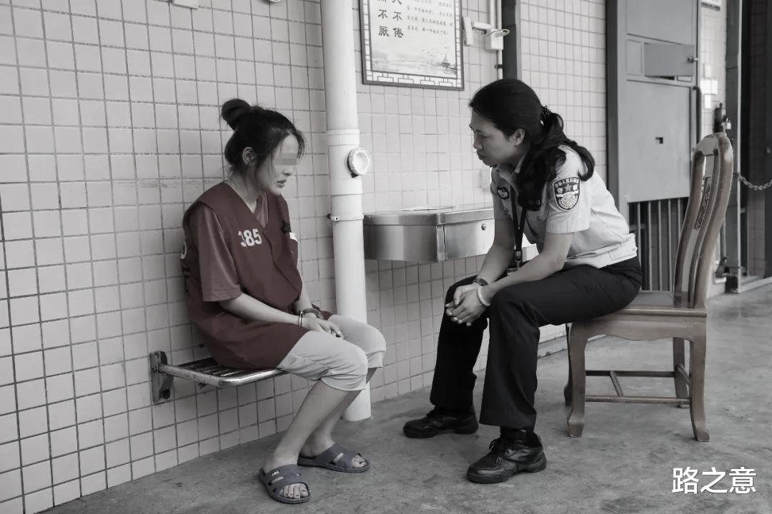 一双筷子逼出女杀人犯,宣判后数千人不愿离去!1990年四川复仇案
