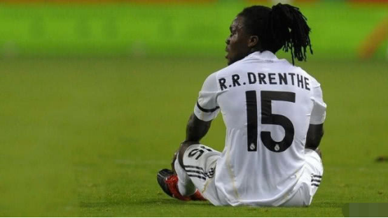 梅西|职业生涯自身有问题,讨厌穆帅讽刺梅西,连队内大佬也顶撞过