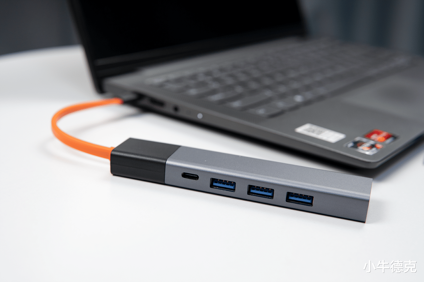 数据线|有颜值，更有实力，米物Art系列五合一扩展坞