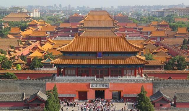 横店|“横店群演”的现状:懒汉的乐园,光棍的世界,还遇戏就抢?