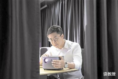 投影仪|中国投影仪“一哥”：结束爱普生、索尼的垄断，市场份额超过20%
