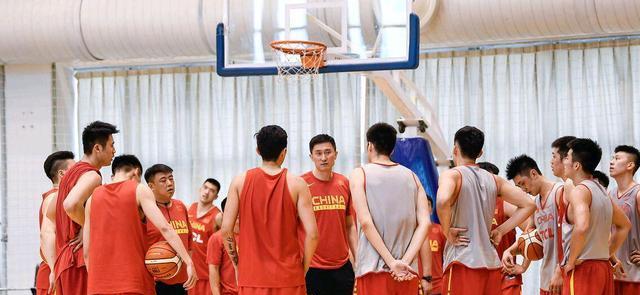 杜锋|国家队重新集结遇麻烦，辽篮多人请假仅一人报道，杜锋将重用付豪