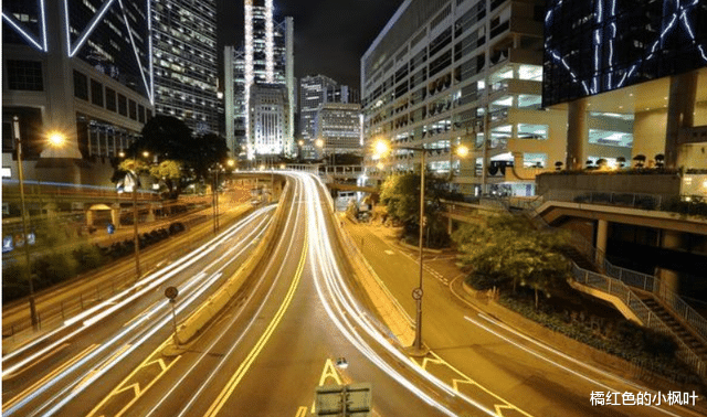 扬子晚报|2大行业面临“用工荒”,月薪过万没人干,大学生的回答很现实