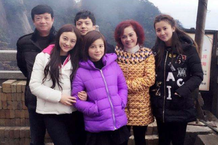 徐婷|她被称为现实版“樊胜美”，被当成摇钱树，26岁患癌全身溃烂离世