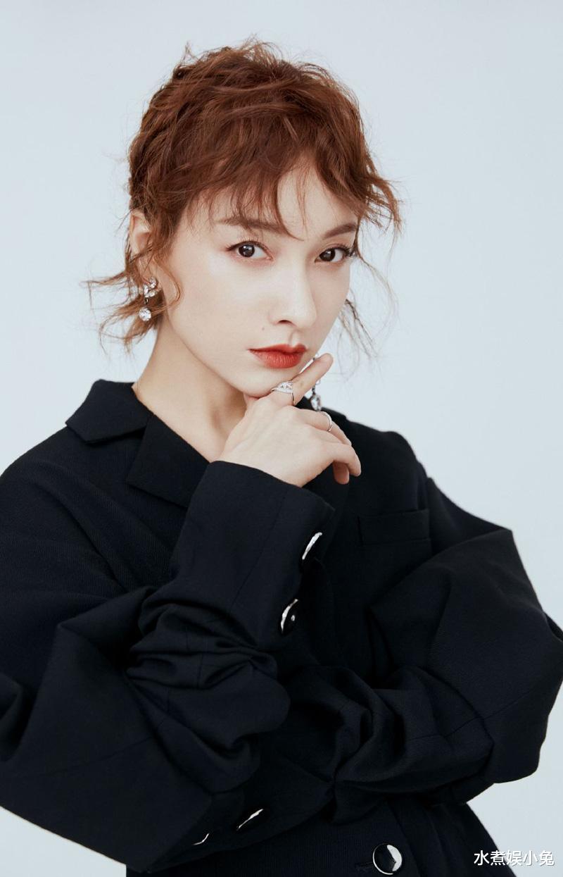 乘风破浪的姐姐|2年后,明明没有人翻红,为何热度开始消退的《浪姐3》还是香饽饽?