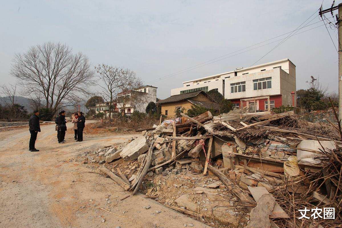农村宅基地|200平米封顶？宅基地“标准面积”覆盖面扩大，多则拆除？小心了