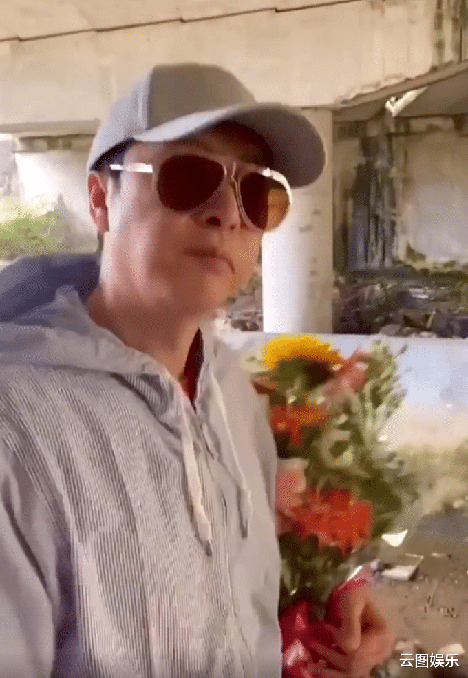 甄子丹|甄子丹端午节回农村祭祖！与家人给祖先鞠躬，称不要忘记自己的根