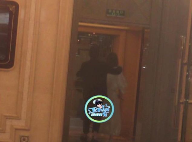 向佐|向佐疑似出轨，带短发美女回郭碧婷婚房，向太回应：两人是谈工作