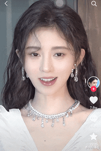 周冬雨|寡淡脸一遇港风就惊艳？周冬雨霸总，毛晓彤惊艳，鞠婧祎改头换面