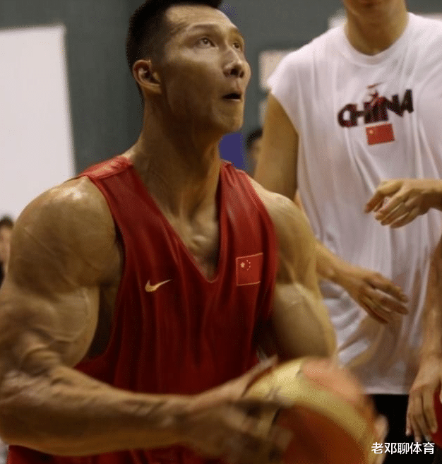 周琦|NBA肌肉P图很多，但是这么夸张的只有5个 周琦成奥尼尔身材