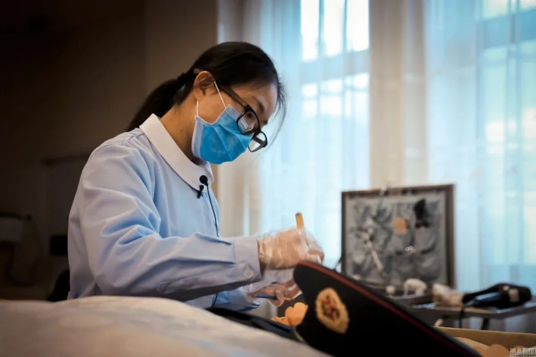 腾讯视频|95后入殓师薪资曝光：8年送走2万人，不参加婚礼，没有朋友……