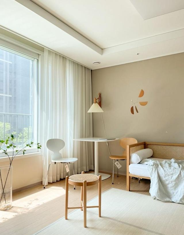 45㎡公寓,装修一切从简,不豪华但温馨感满满,客厅躺着不想走了