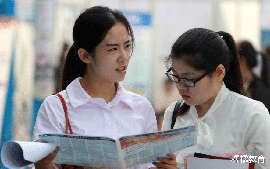 |应届生在人才市场屈指可数？“怪现象”存在，不是他们找到了工作