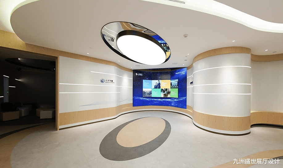 展厅设计所用到的合金材料与木质材料有哪些优劣势?