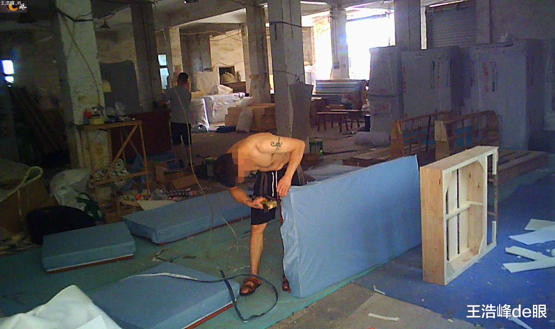 武汉“沙发之乡”大产“黒心沙发” 打外地牌销售