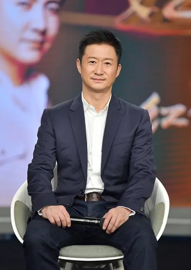 吴京|吴京:一句话惹怒叶问弟子,拍《战狼》险失明,与甄子丹有何恩怨?