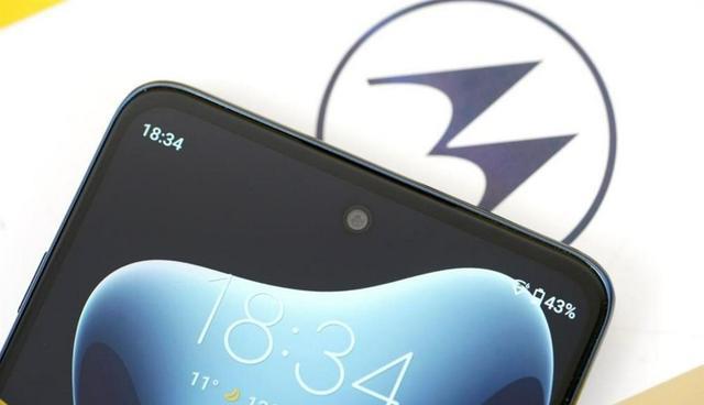 摩托罗拉|友商坚持性价比，骁龙888Plus+144Hz屏，512G仅2499元