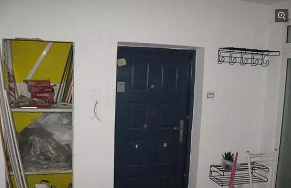 二手房太旧，女友花1000块就让旧房大变样了！